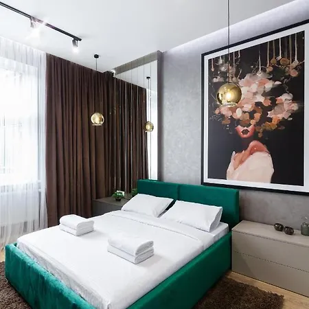 Avangard Park Art Apartment *