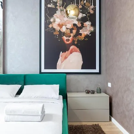 Avangard Park Art Apartment *